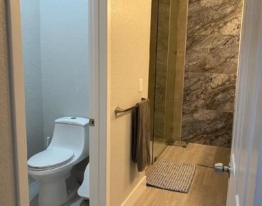 3310 Sw Savona Boulevard - Photo Thumbnail 5