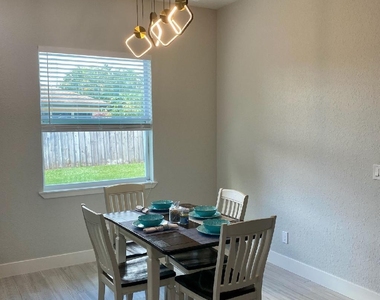 3310 Sw Savona Boulevard - Photo Thumbnail 3