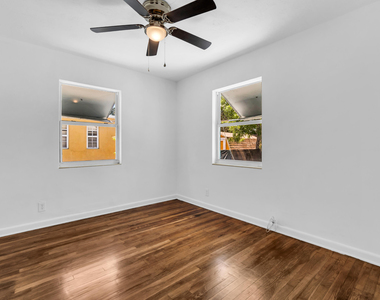434 49th Street - Photo Thumbnail 12