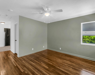 434 49th Street - Photo Thumbnail 24