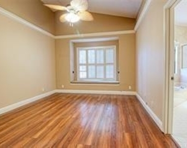 6310 Nw 58th Way - Photo Thumbnail 11