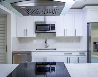 3810 Nw 23rd Court - Photo Thumbnail 6