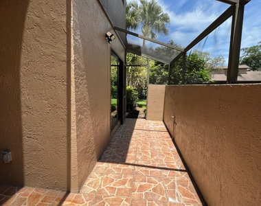 3810 Nw 23rd Court - Photo Thumbnail 30