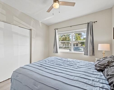 1127 Ne 5th Avenue - Photo Thumbnail 11