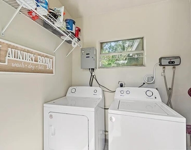 1127 Ne 5th Avenue - Photo Thumbnail 20