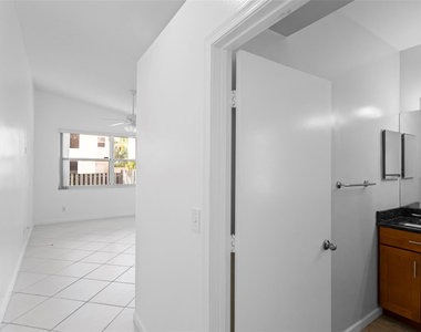 15250 Sw 49th Court - Photo Thumbnail 17