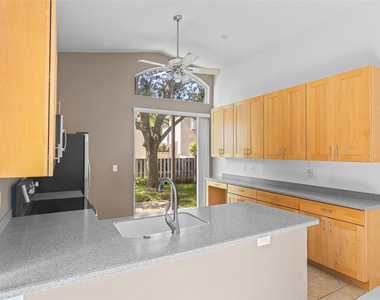 15250 Sw 49th Court - Photo Thumbnail 13