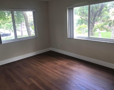 7850 Camino Real - Photo Thumbnail 11