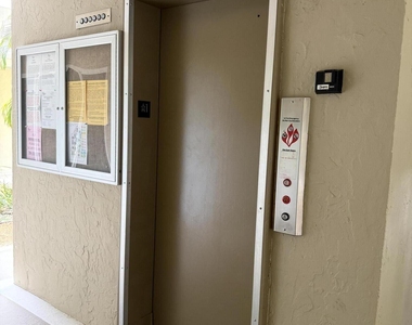 7850 Camino Real - Photo Thumbnail 17