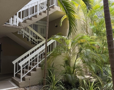7850 Camino Real - Photo Thumbnail 16