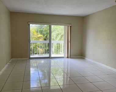 7850 Camino Real - Photo Thumbnail 3
