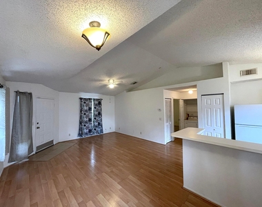 2819 Stoneway Lane - Photo Thumbnail 4