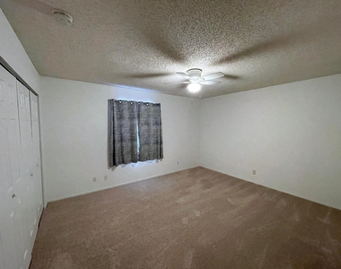 2819 Stoneway Lane - Photo Thumbnail 10
