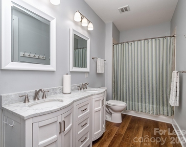 1101 W 1st Street - Photo Thumbnail 17