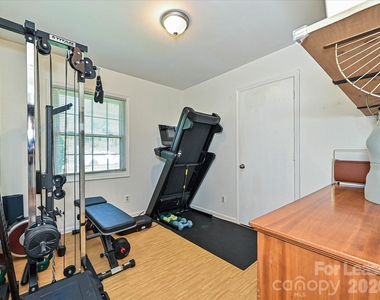 4730 Crestmont Drive - Photo Thumbnail 23