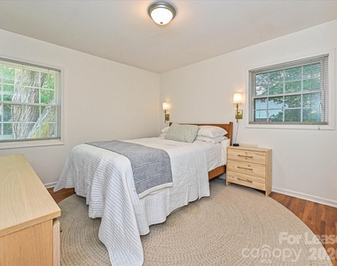 4730 Crestmont Drive - Photo Thumbnail 18