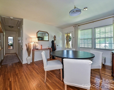 4730 Crestmont Drive - Photo Thumbnail 17