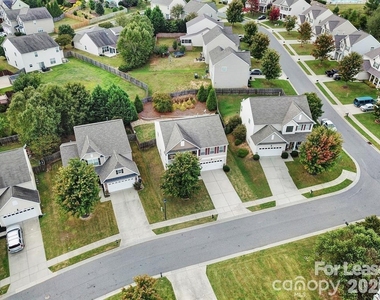 6125 Kilchurn Drive - Photo Thumbnail 5