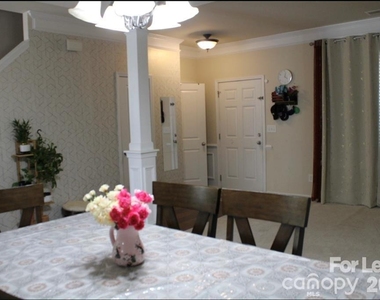 6125 Kilchurn Drive - Photo Thumbnail 12