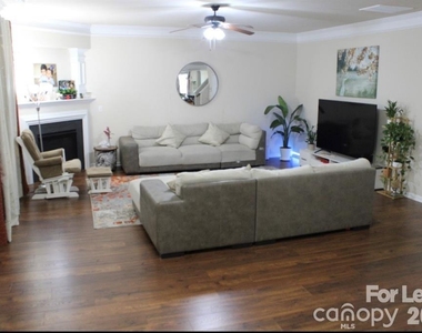 6125 Kilchurn Drive - Photo Thumbnail 18