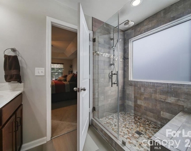 6125 Kilchurn Drive - Photo Thumbnail 23