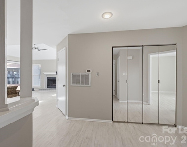18841 Vineyard Point Lane - Photo Thumbnail 1