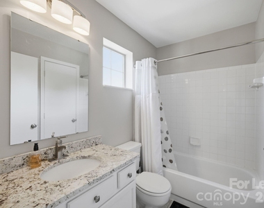 18841 Vineyard Point Lane - Photo Thumbnail 11