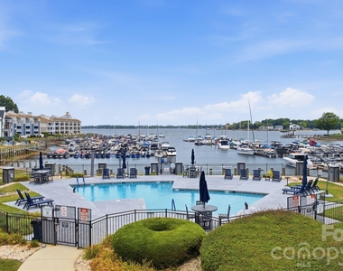 18841 Vineyard Point Lane - Photo Thumbnail 20