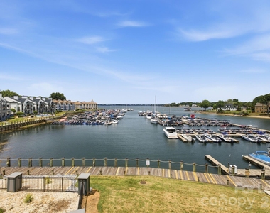 18883 Vineyard Point Lane - Photo Thumbnail 19