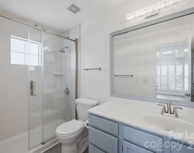 18883 Vineyard Point Lane - Photo Thumbnail 10