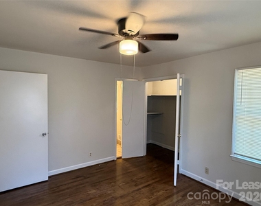 3721 Driftwood Drive - Photo Thumbnail 4