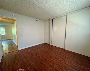 241 S Curtis Avenue - Photo Thumbnail 7