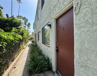 241 S Curtis Avenue - Photo Thumbnail 2