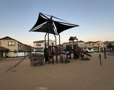 28094 Melrose Drive - Photo Thumbnail 31