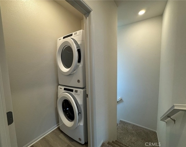 28094 Melrose Drive - Photo Thumbnail 10