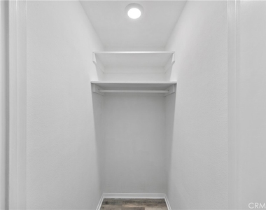 483 Sturtevant Drive - Photo Thumbnail 15