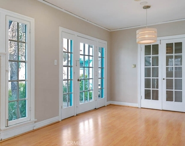 615 S Columbus Avenue - Photo Thumbnail 7