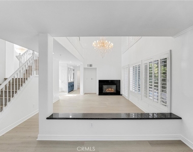 20871 Betron Street - Photo Thumbnail 9