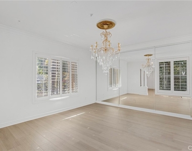20871 Betron Street - Photo Thumbnail 6