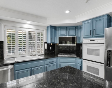 20871 Betron Street - Photo Thumbnail 11