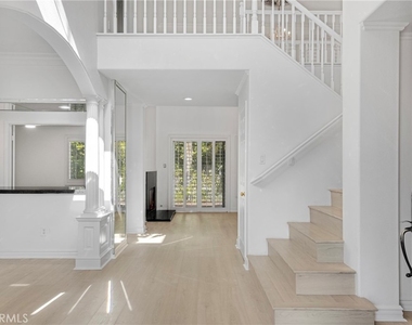 20871 Betron Street - Photo Thumbnail 5