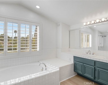 20871 Betron Street - Photo Thumbnail 20