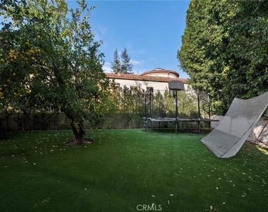 15547 Valley Vista Boulevard - Photo Thumbnail 29
