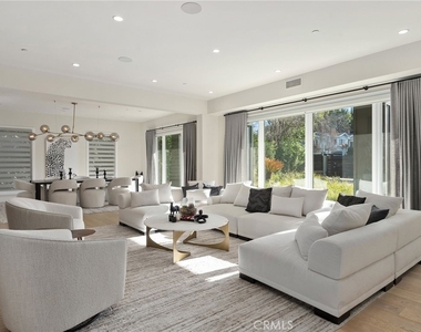 15547 Valley Vista Boulevard - Photo Thumbnail 5