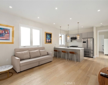 15547 Valley Vista Boulevard - Photo Thumbnail 47