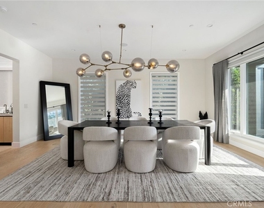 15547 Valley Vista Boulevard - Photo Thumbnail 20
