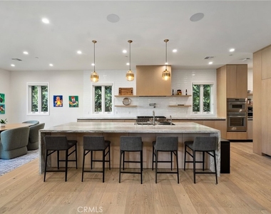 15547 Valley Vista Boulevard - Photo Thumbnail 13