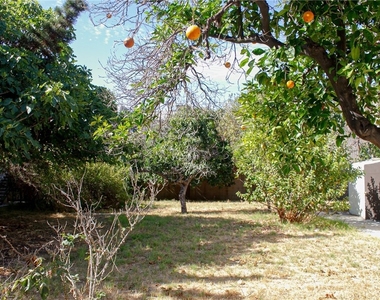 335 W Hillcrest Boulevard - Photo Thumbnail 14