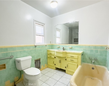 335 W Hillcrest Boulevard - Photo Thumbnail 3