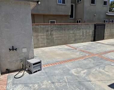 2507 184th Street - Photo Thumbnail 27
